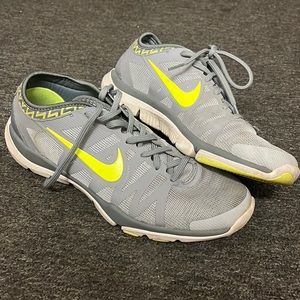 Hey! I’m selling my Nike Flex Supreme TR3 Women's 9.5 Running Training grey shoe